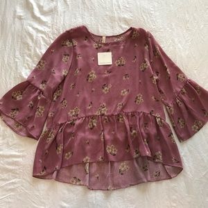 NWT pink floral top. Size M.